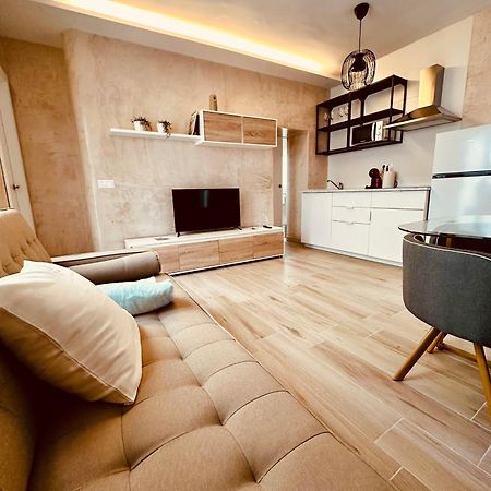 רונדה Cherry Deluxe Apartment מראה חיצוני תמונה