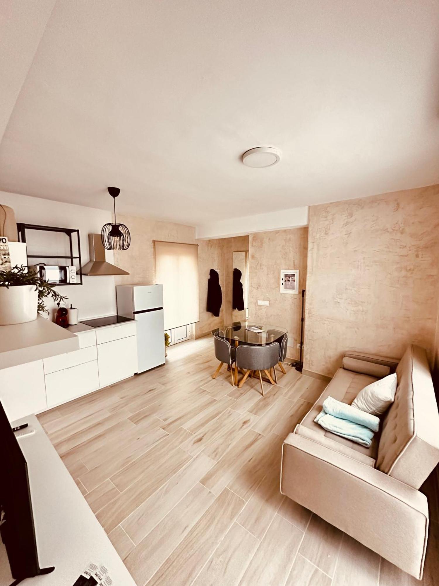 רונדה Cherry Deluxe Apartment מראה חיצוני תמונה